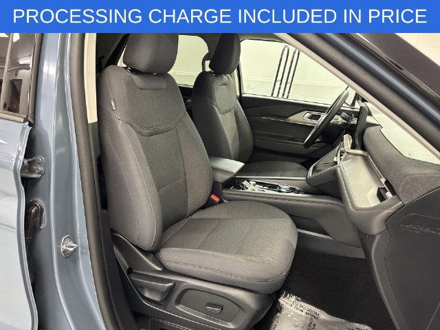 Certified 2025 Ford Explorer Active AWD/4WD image 23