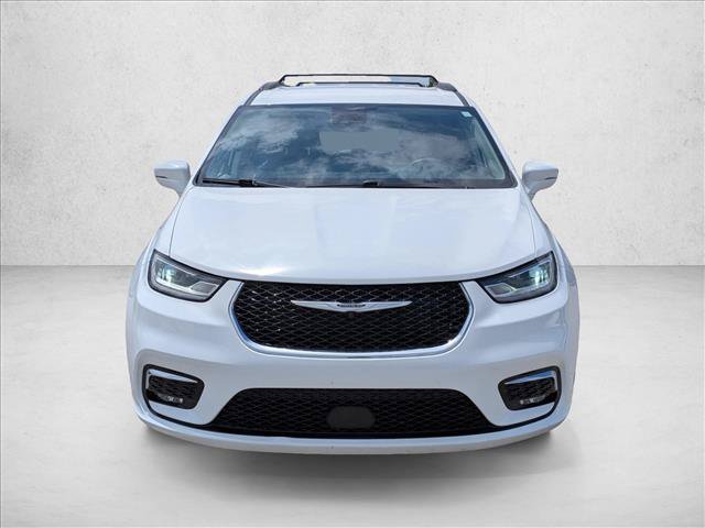 Used 2022 Chrysler Pacifica Touring-L FWD video 2
