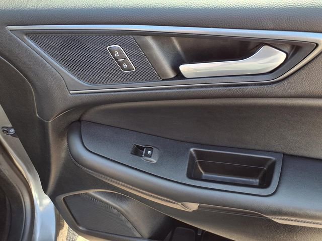 Certified 2022 Ford Edge SE w/ Black Appearance Package image 27