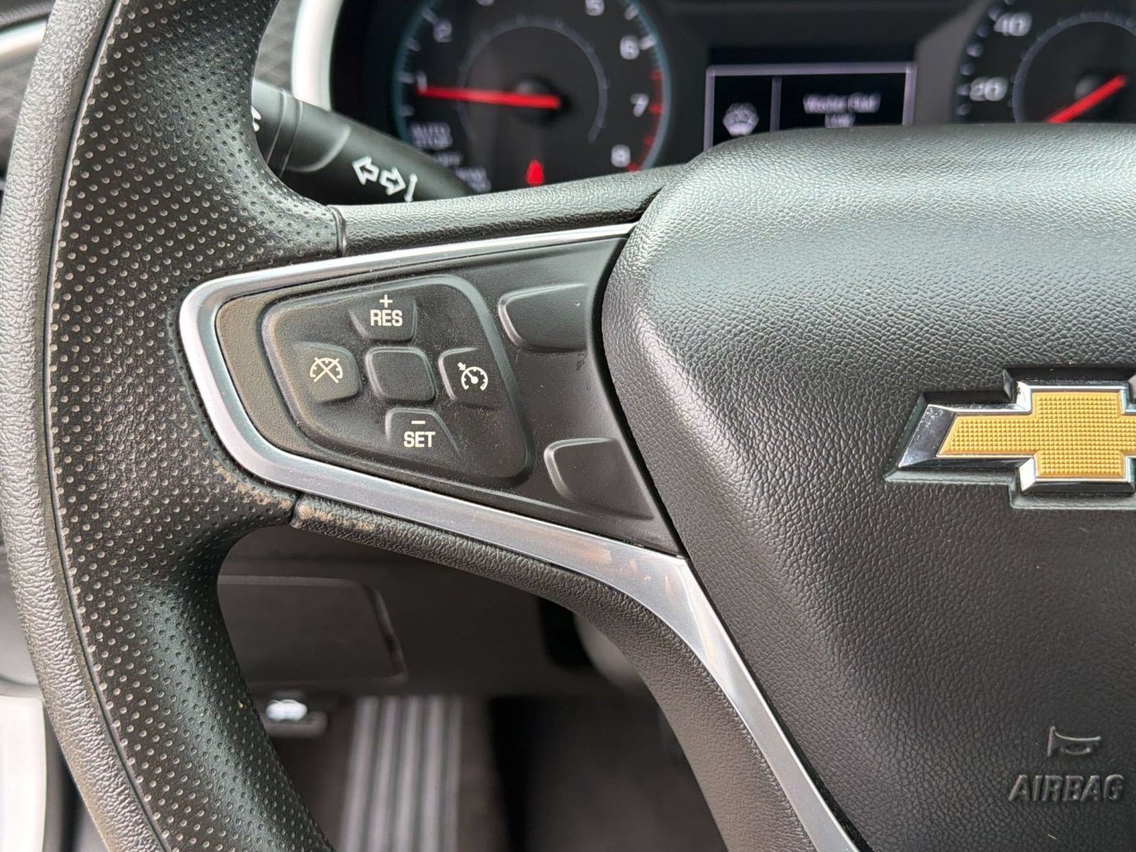 Used 2022 Chevrolet Malibu LS FWD image 17