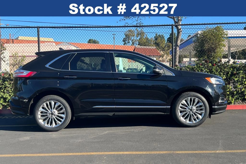 Certified 2022 Ford Edge Titanium w/ Equipment Group 301A image 4