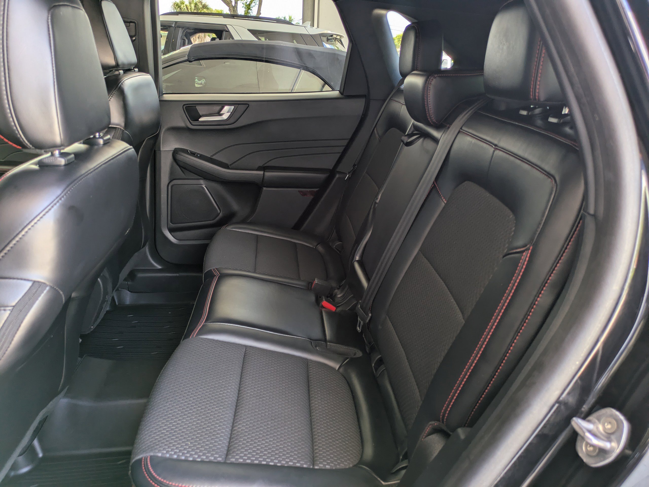Certified 2023 Ford Escape ST-Line w/ Tech Pack #1 FWD image 18