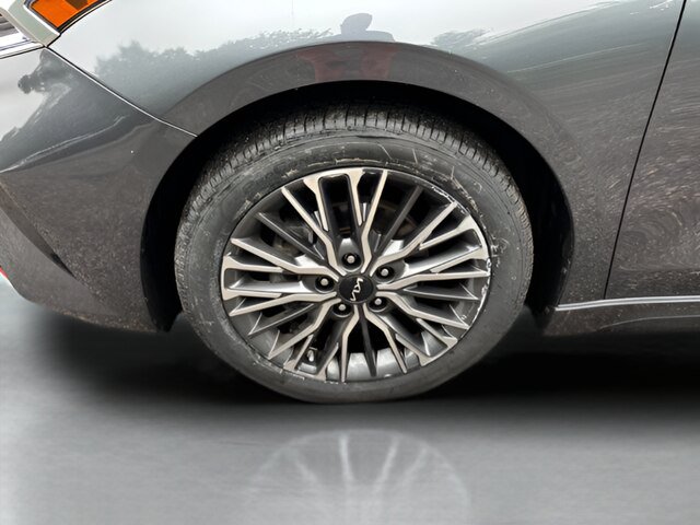 Used 2023 Kia Forte GT-Line FWD image 18