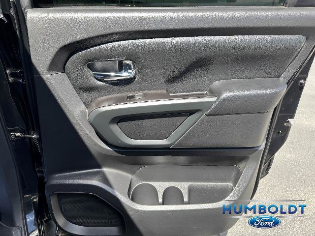 Used 2019 Nissan Titan SV w/ SV Convenience Package AWD/4WD image 30