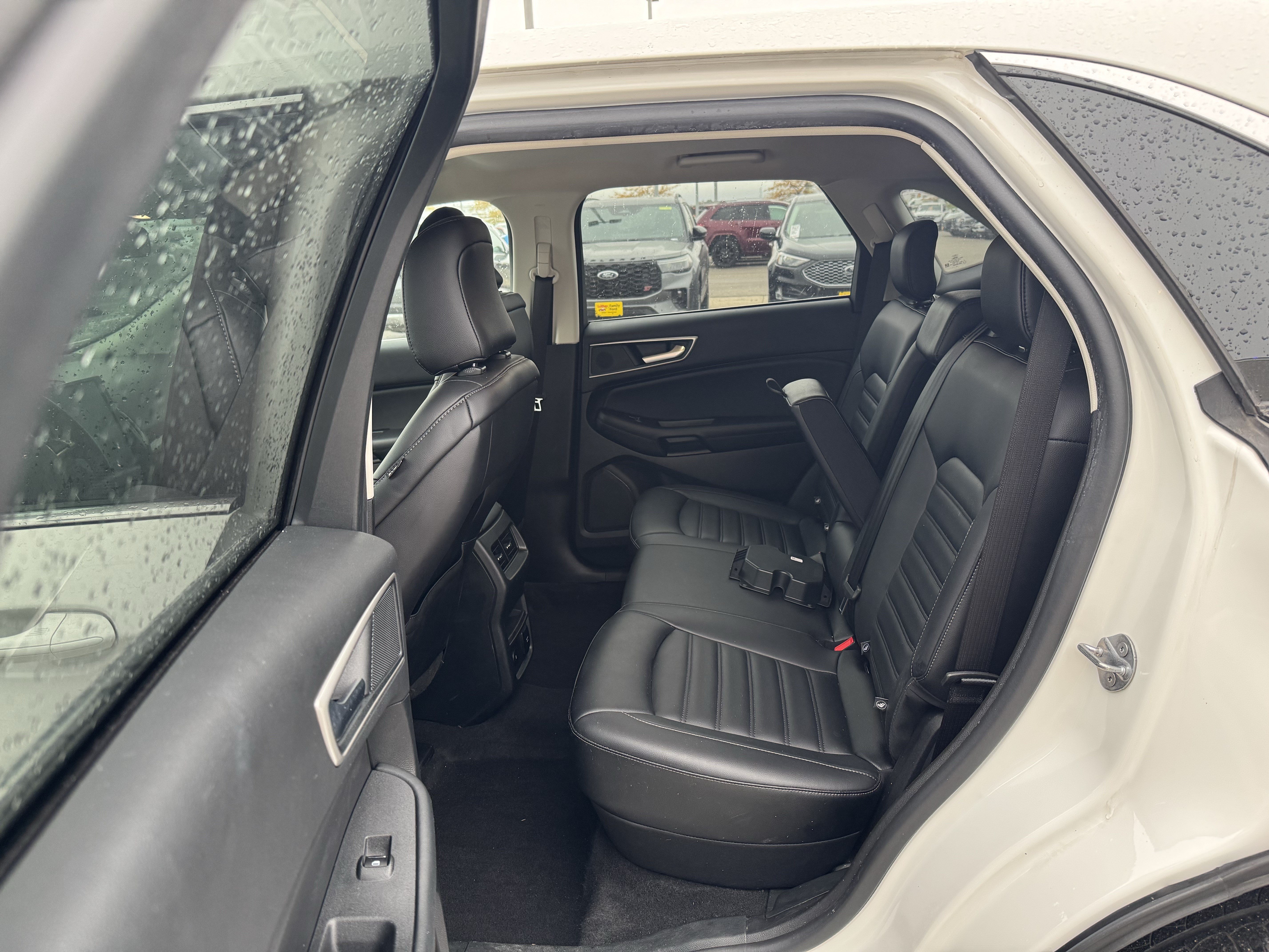 Certified 2024 Ford Edge SEL w/ Convenience Package AWD/4WD image 9