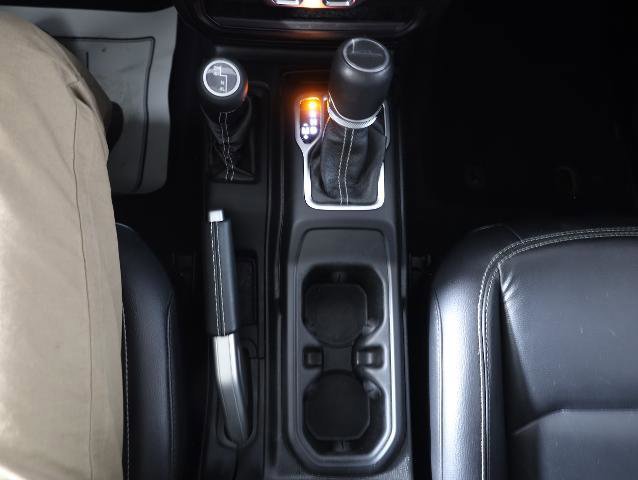 Used 2020 Jeep Gladiator Overland image 17