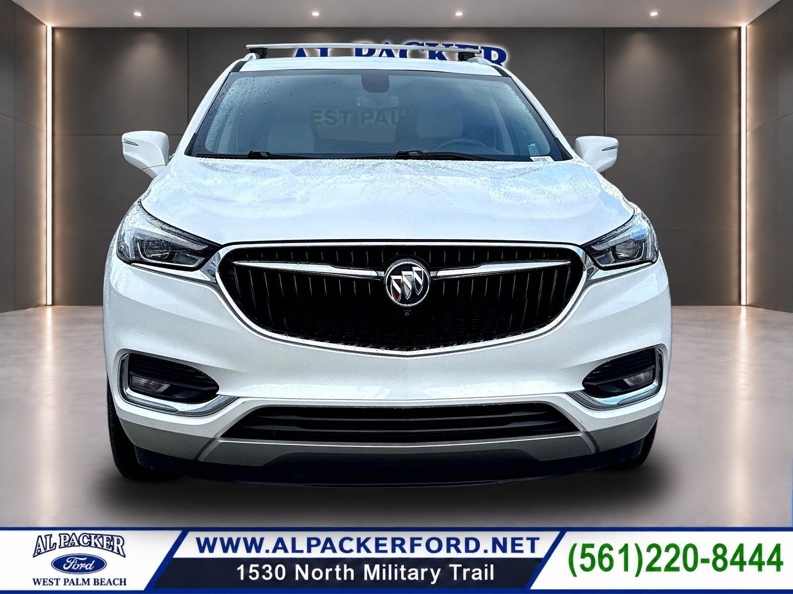 Used 2020 Buick Enclave Essence w/ Sound and Sites Package FWD image 2
