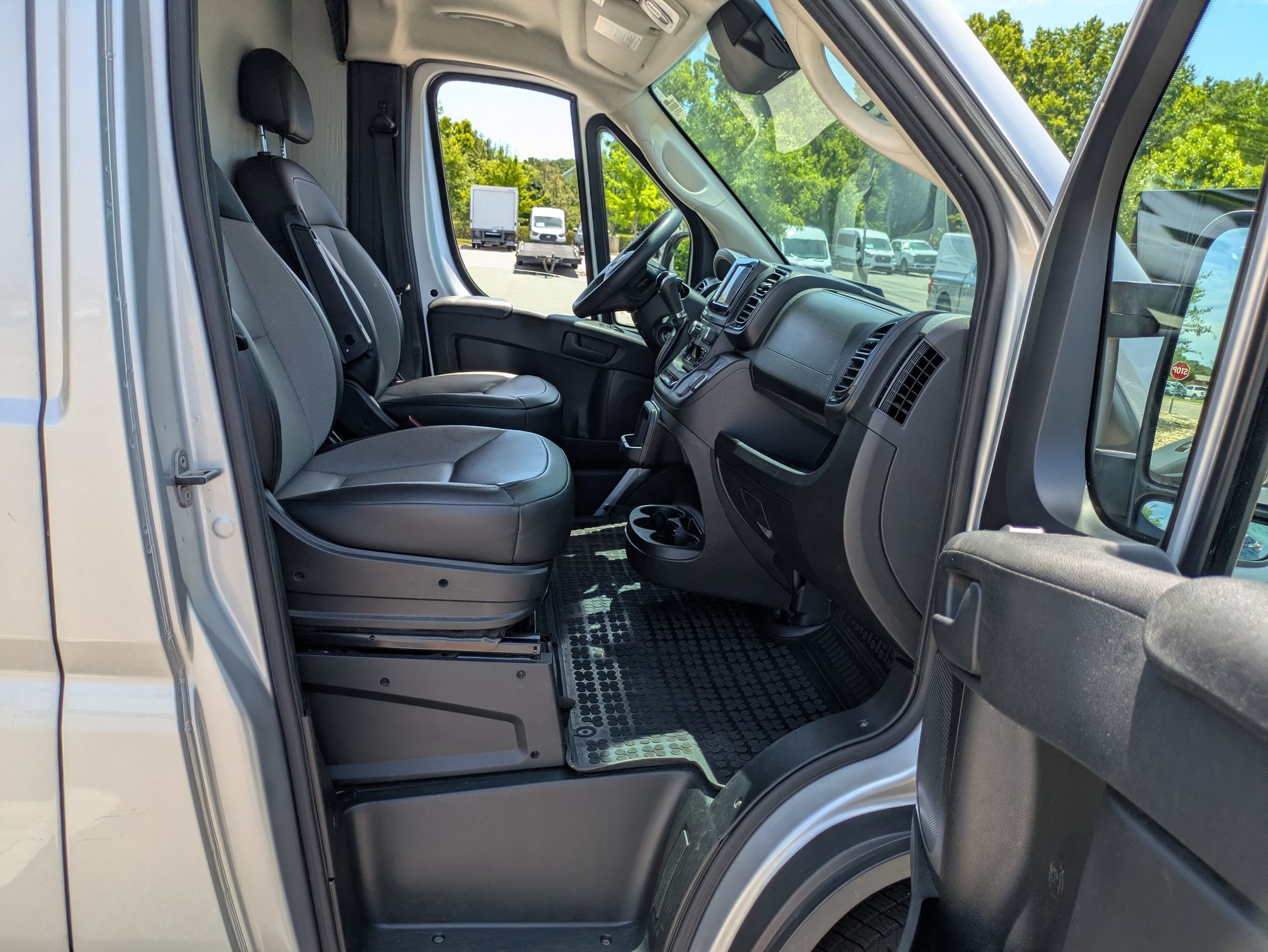 Used 2023 RAM ProMaster 2500 FWD image 27