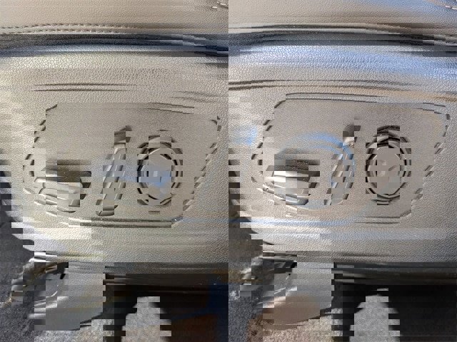 Used 2023 Kia Sorento SX image 14