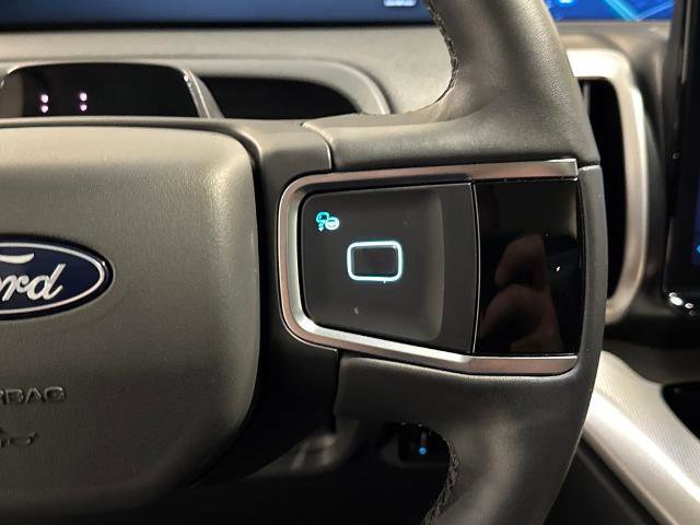 Certified 2025 Ford Expedition Active image 24