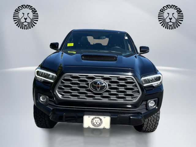Used 2023 Toyota Tacoma TRD Sport w/ TRD Premium Sport Package AWD/4WD image 2