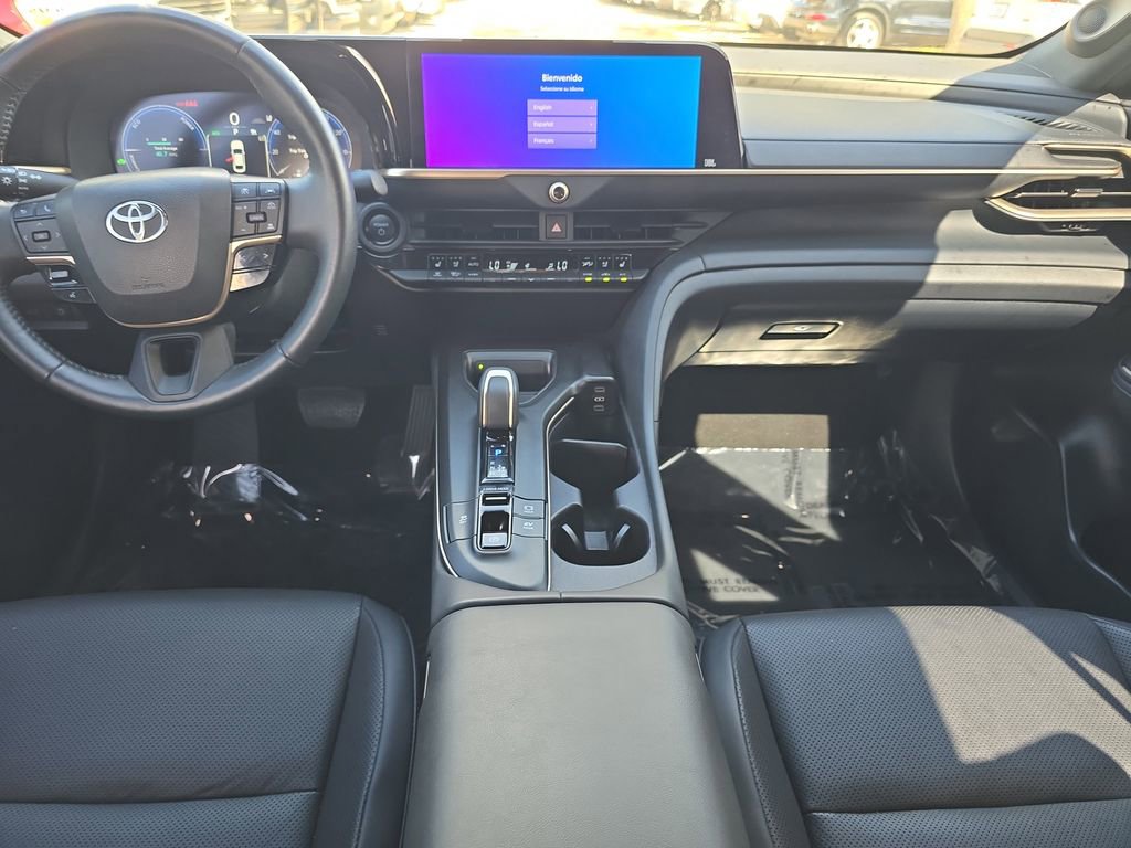 Used 2023 Toyota Crown image 12