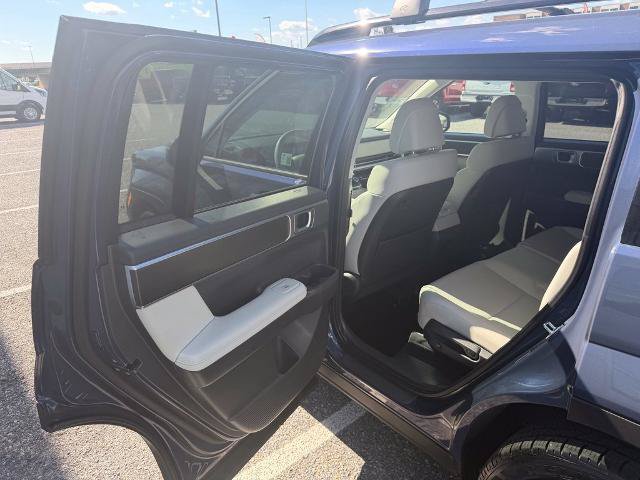 Used 2025 Hyundai Santa Fe SEL AWD/4WD image 12