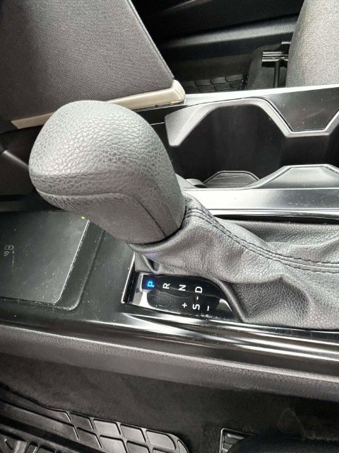Used 2025 Toyota Camry LE FWD image 28