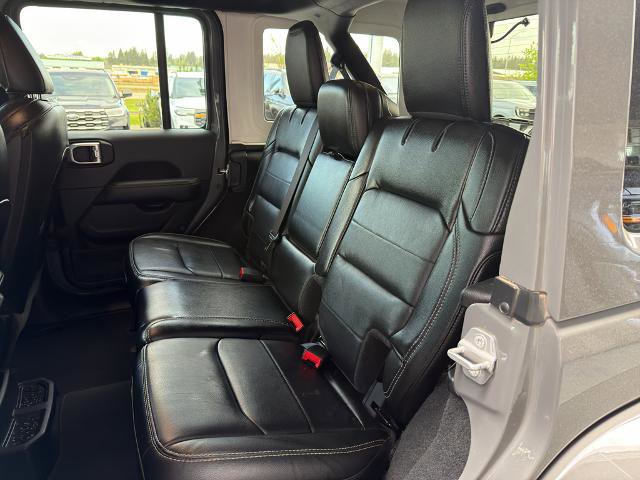 Used 2020 Jeep Wrangler Unlimited Sahara AWD/4WD image 35