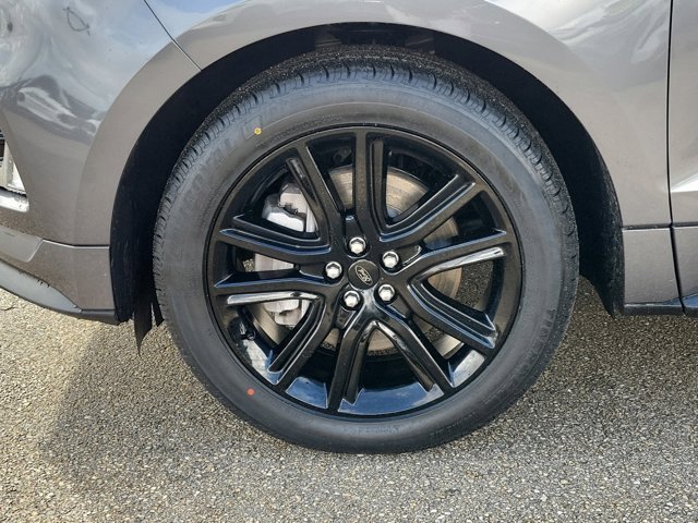 Certified 2023 Ford Edge ST-Line image 8