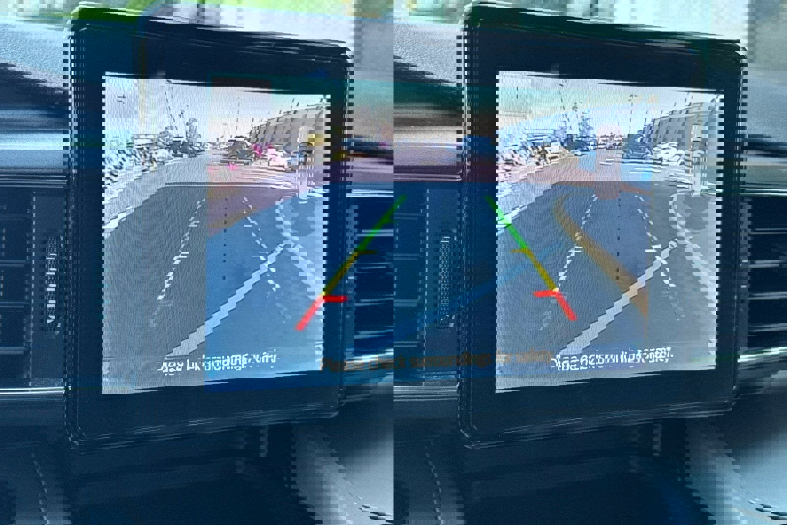 Certified 2022 Ford Explorer XLT w/ Equipment Group 202A image 23