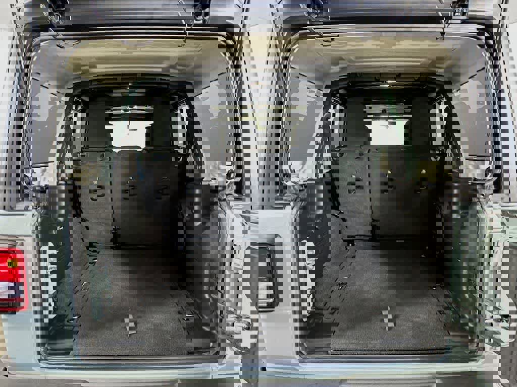 Used 2023 Jeep Wrangler Willys image 24