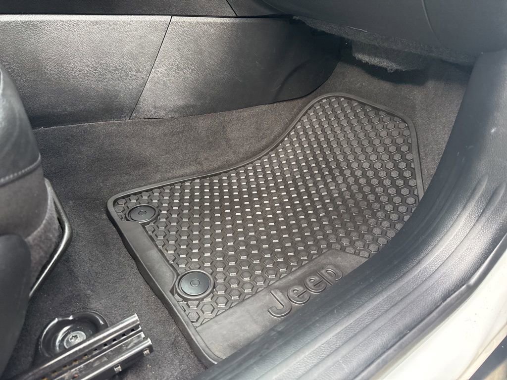 Used 2023 Jeep Compass Trailhawk w/ Trailhawk Convenience Group image 55