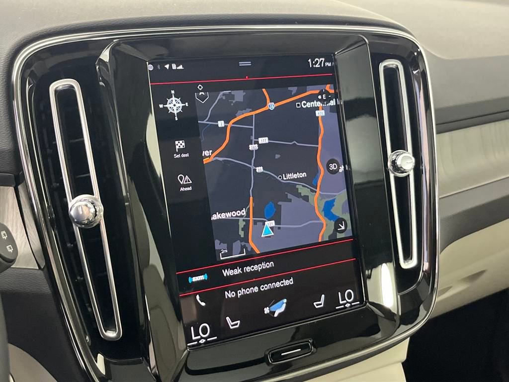 Used 2022 Volvo XC40 T5 Inscription image 19