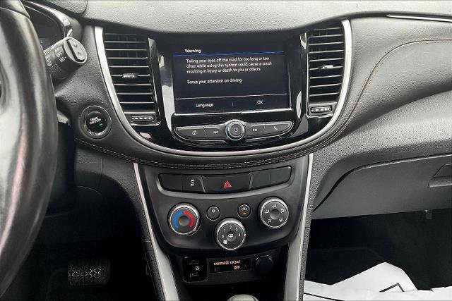 Used 2022 Chevrolet Trax LT w/ LT Convenience Package image 11