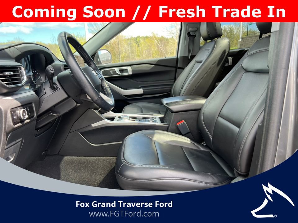 Certified 2023 Ford Explorer XLT w/ Equipment Group 202A AWD/4WD image 3