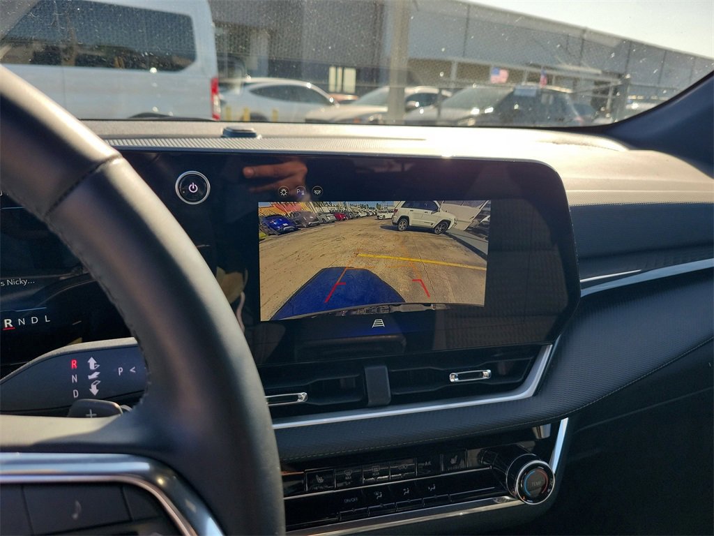 Used 2025 Chevrolet Equinox LT image 20