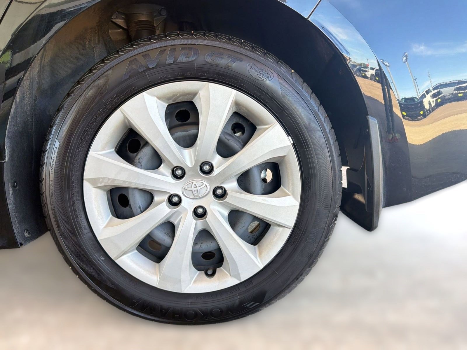 Used 2025 Toyota Corolla LE image 11