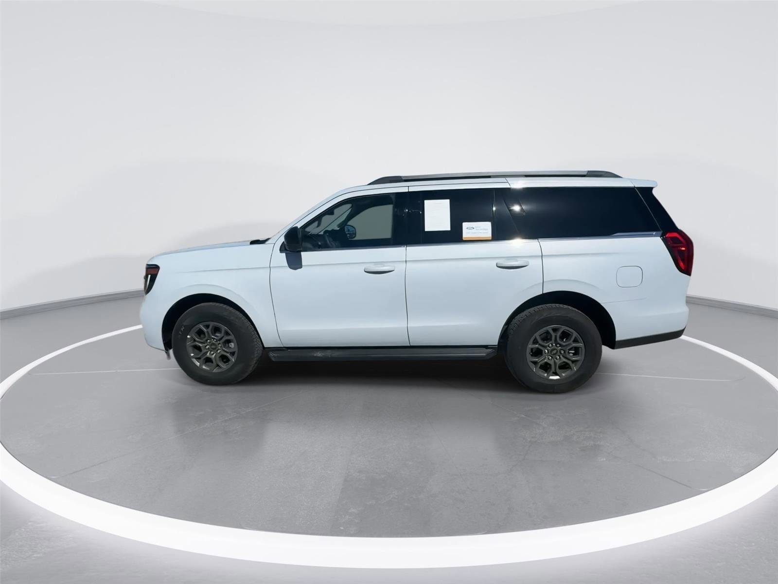 Certified 2025 Ford Expedition Active image 7