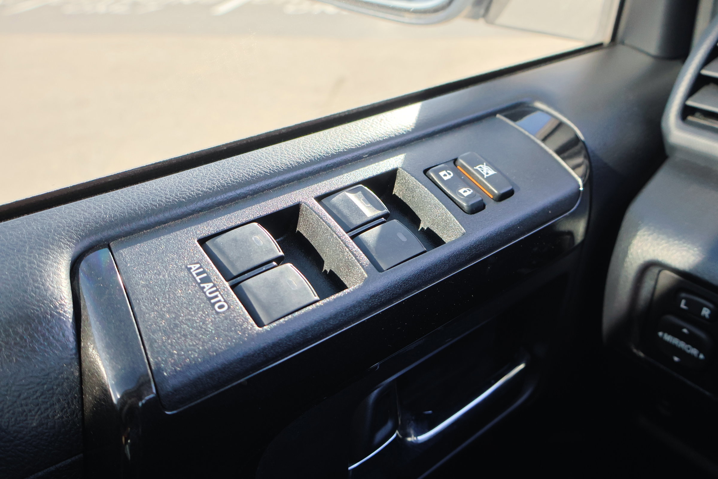 Used 2019 Toyota 4Runner TRD Off-Road Premium image 16