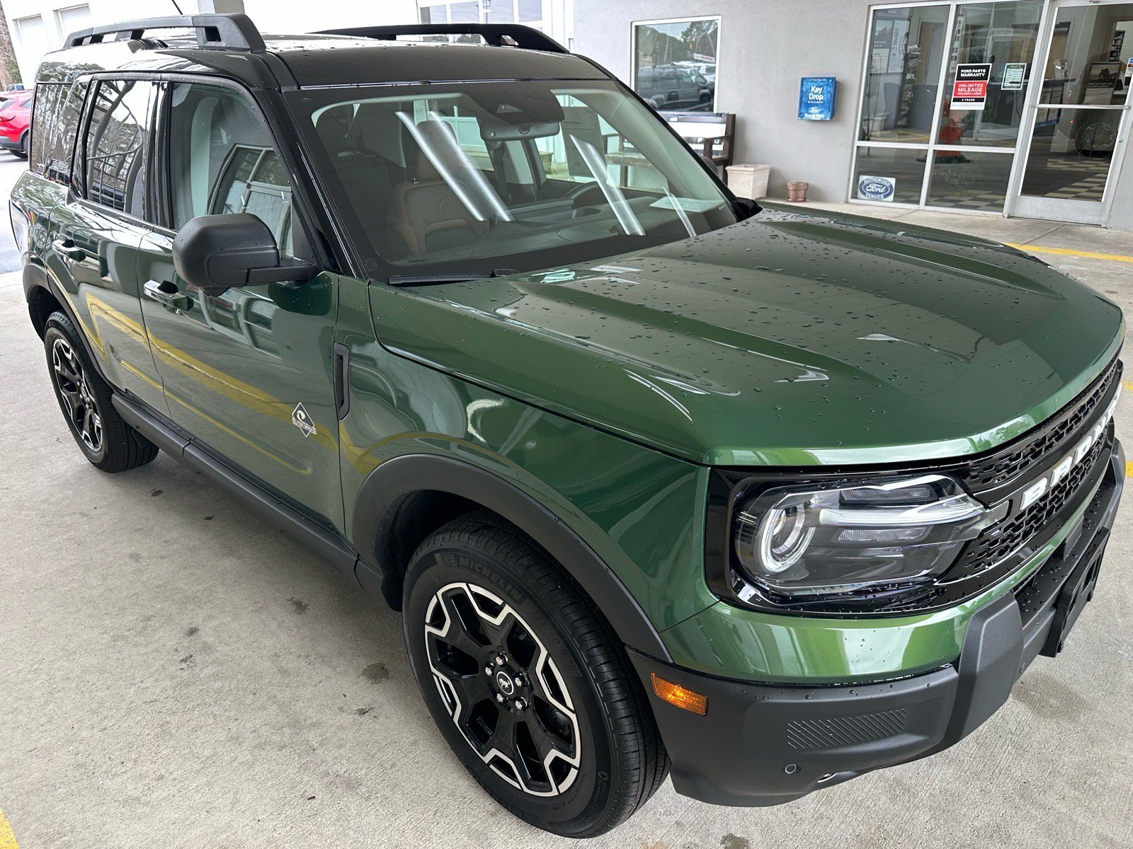 Certified 2025 Ford Bronco Sport Outer Banks w/ Outer Banks Tech Package+ image 6