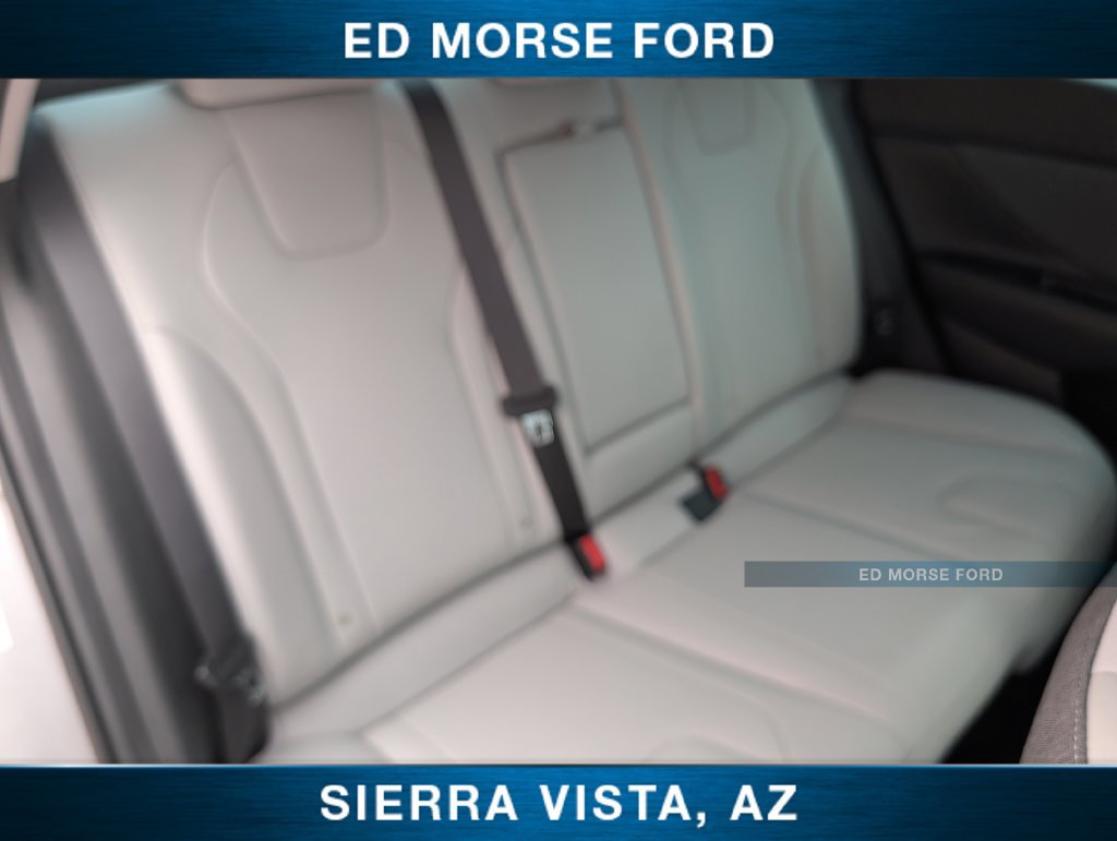 Used 2023 Hyundai Elantra Limited FWD image 18