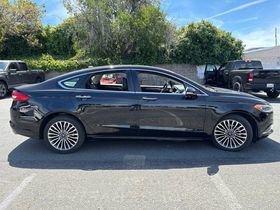 Certified 2018 Ford Fusion SE w/ Fusion SE Technology Package FWD image 3