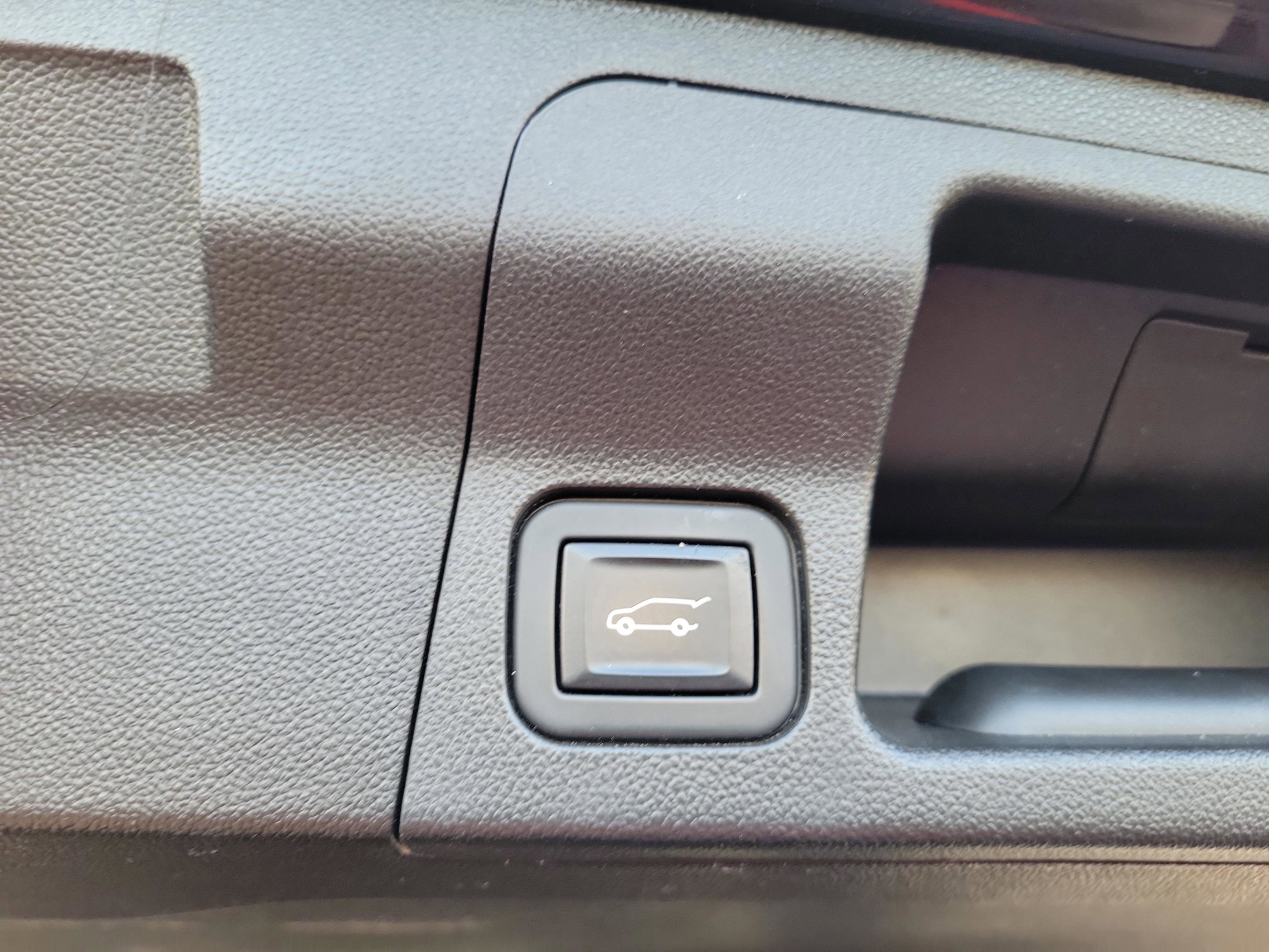 Used 2020 GMC Acadia SLT w/ Premium Package image 8