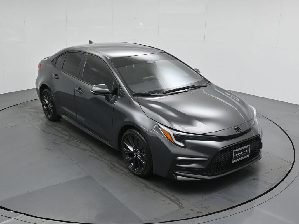 Used 2026 Toyota Corolla SE FWD image 36