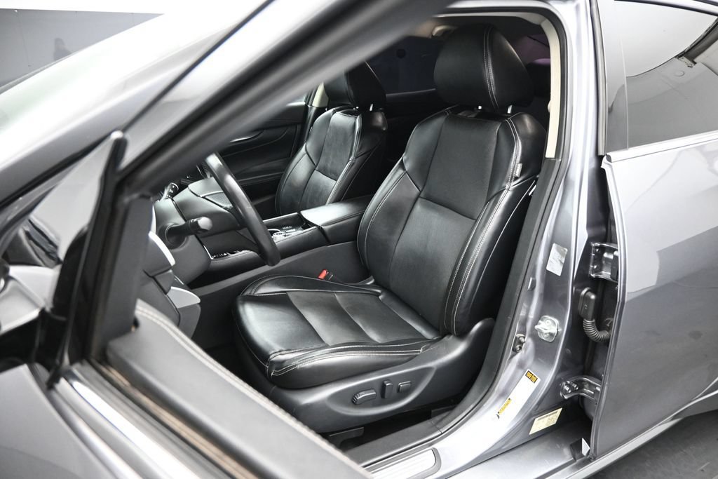Used 2021 Nissan Maxima 3.5 SV w/ Floor Mat Group FWD image 9