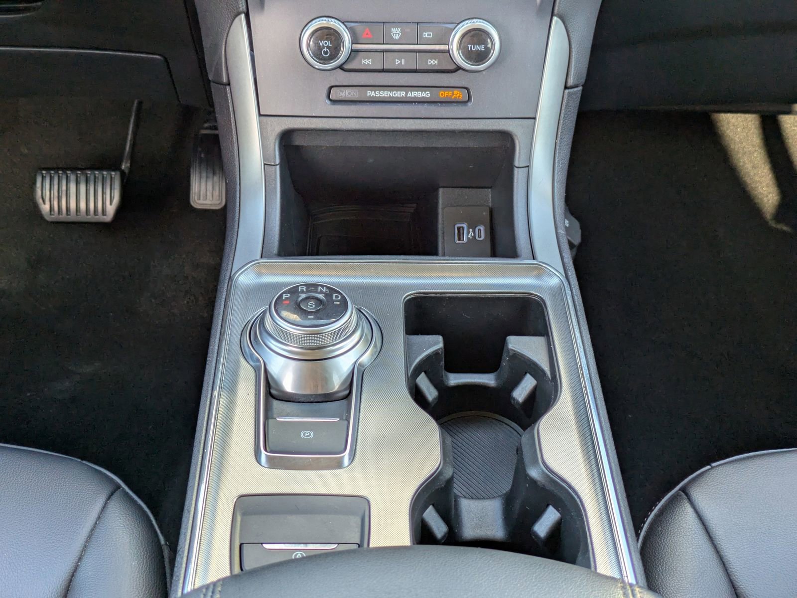 Certified 2022 Ford Edge SEL w/ Convenience Package image 19