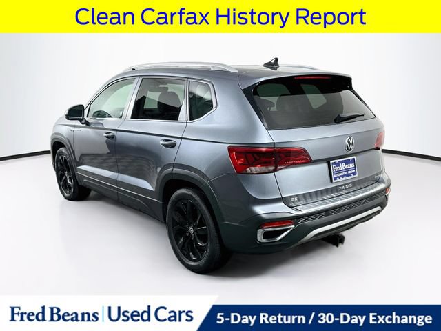 Used 2022 Volkswagen Taos SE w/ Panoramic Sunroof Package AWD/4WD image 7