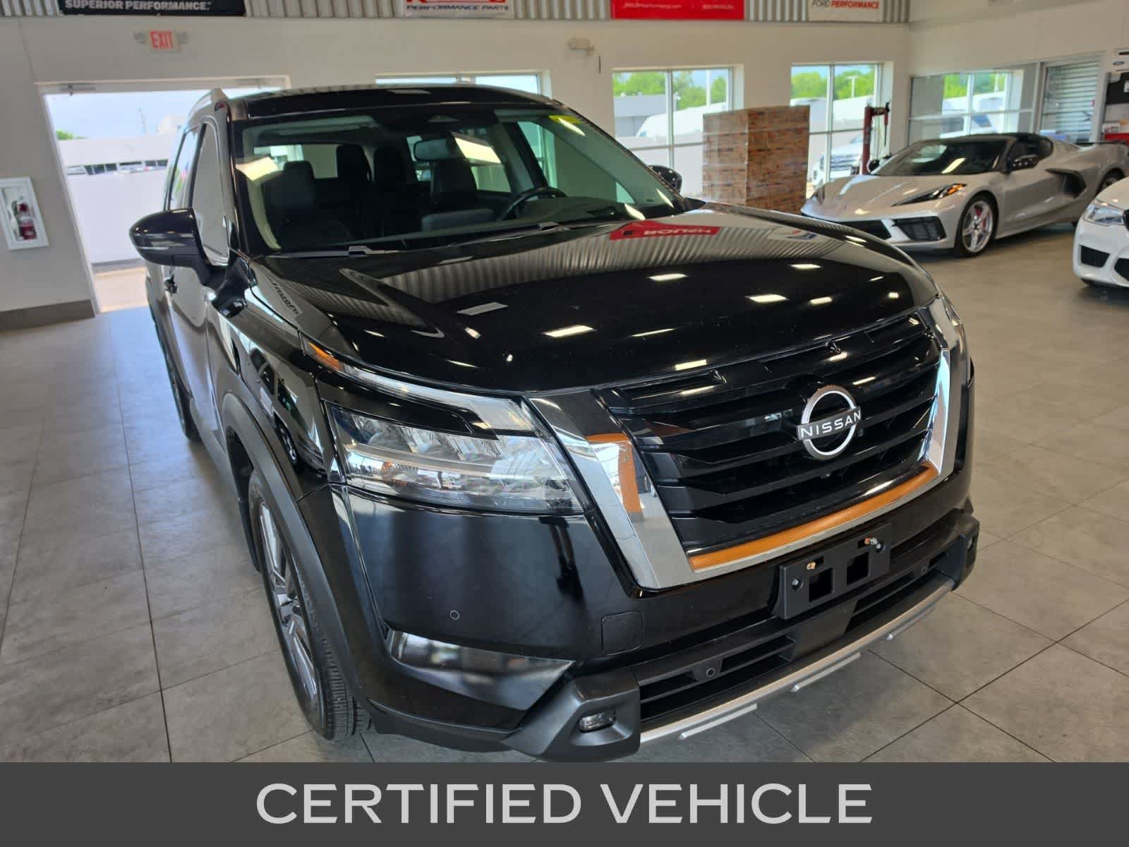 Used 2022 Nissan Pathfinder SL AWD/4WD image 4