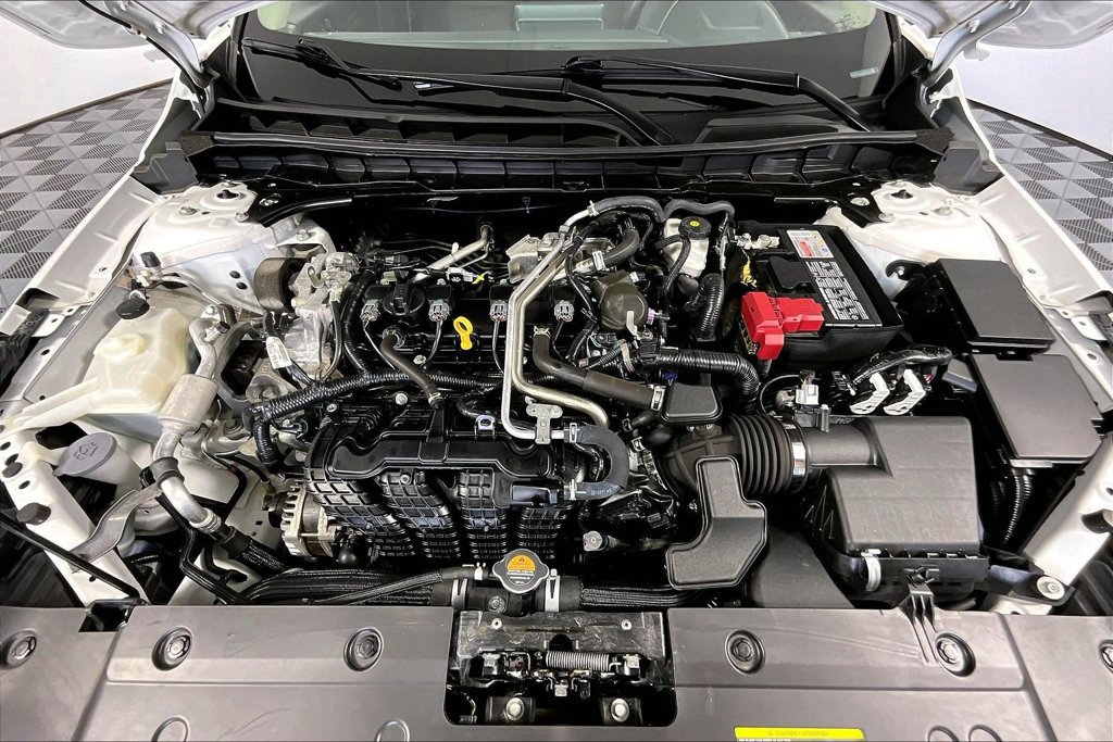 Used 2024 Nissan Altima 2.5 S FWD image 9