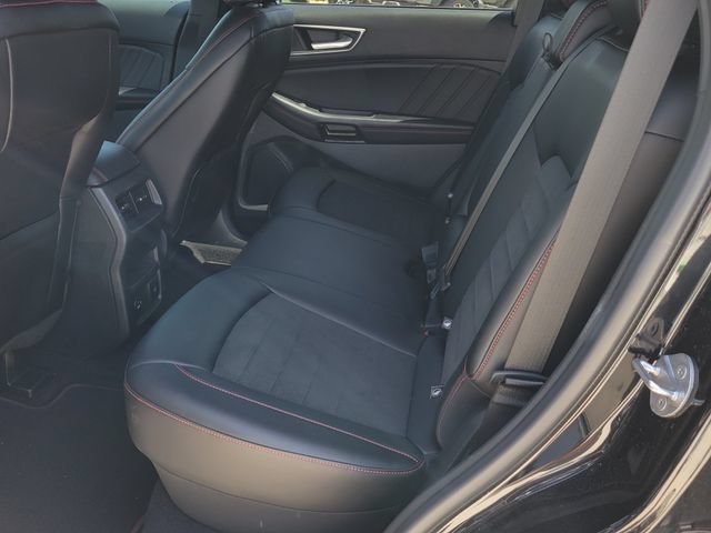 Certified 2022 Ford Edge ST-Line w/ Class II Trailer Tow Package AWD/4WD image 8