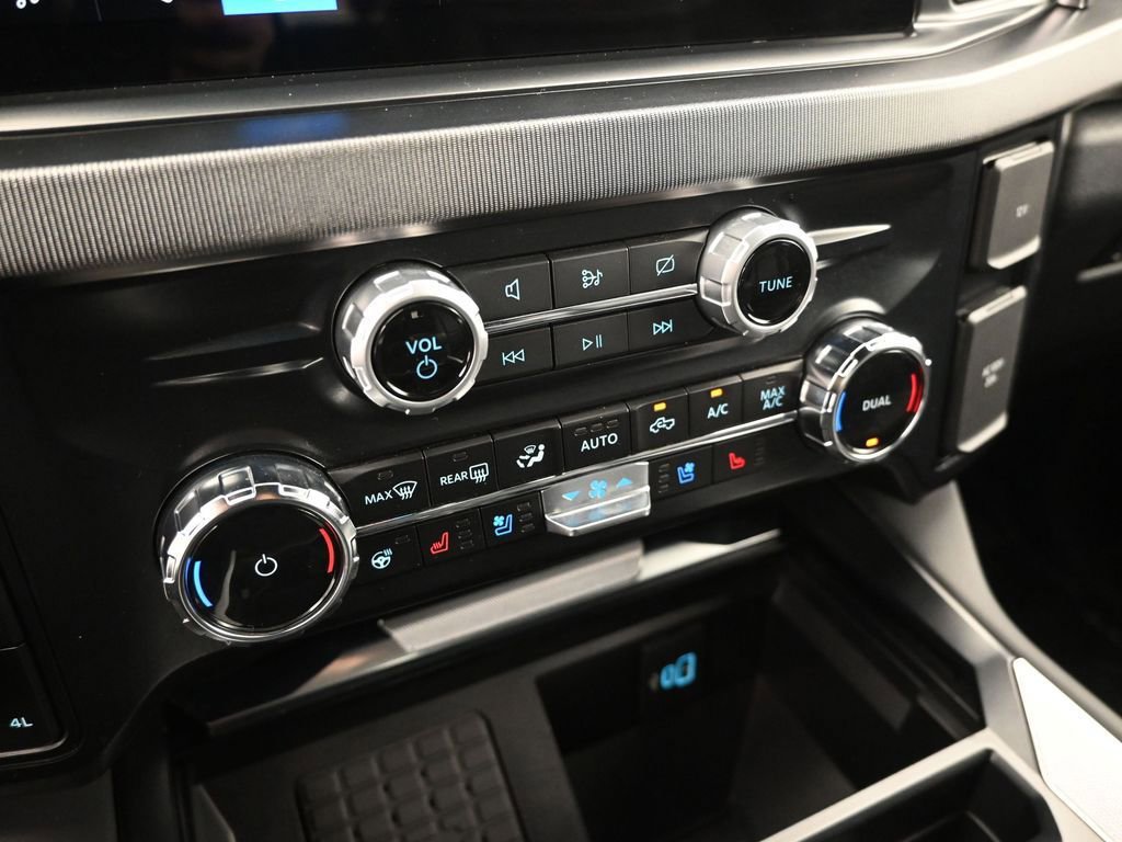 Certified 2024 Ford F250 Platinum AWD/4WD image 44