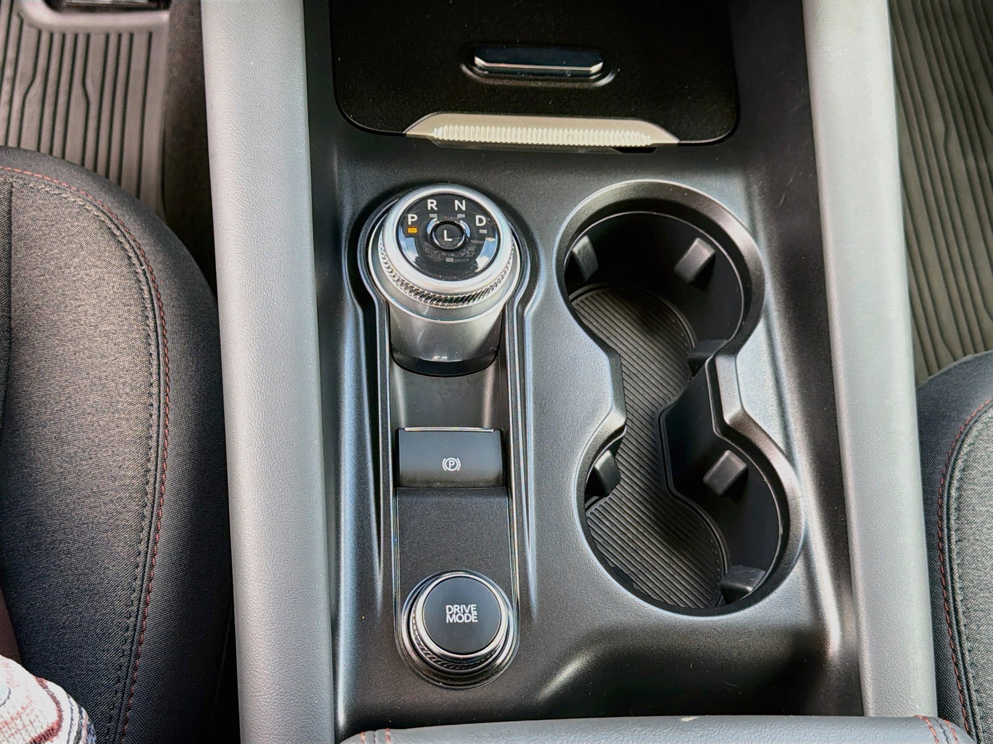 Certified 2025 Ford Explorer Active RWD image 17