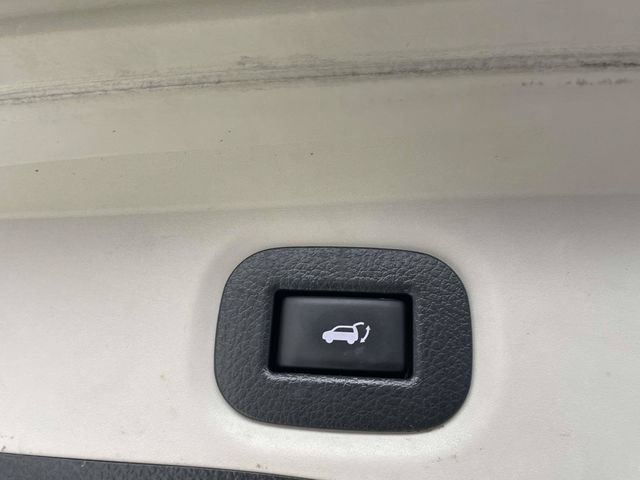 Used 2020 Nissan Rogue SV FWD image 23