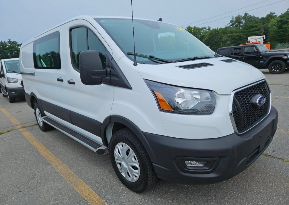 Certified 2025 Ford Transit 250 Low Roof w/ Exterior Upgrade Package RWD image 1