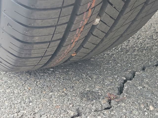 Certified 2022 Ford Edge SEL image 32