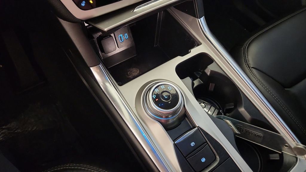 Certified 2022 Ford Explorer XLT w/ Equipment Group 202A image 30