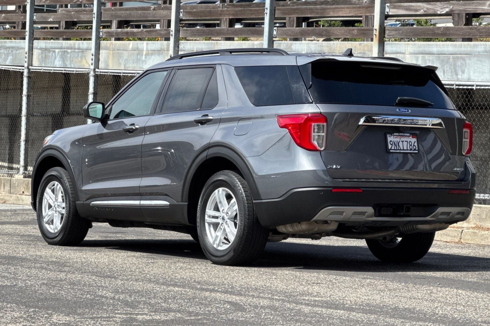 Certified 2024 Ford Explorer XLT w/ Equipment Group 202A AWD/4WD image 9