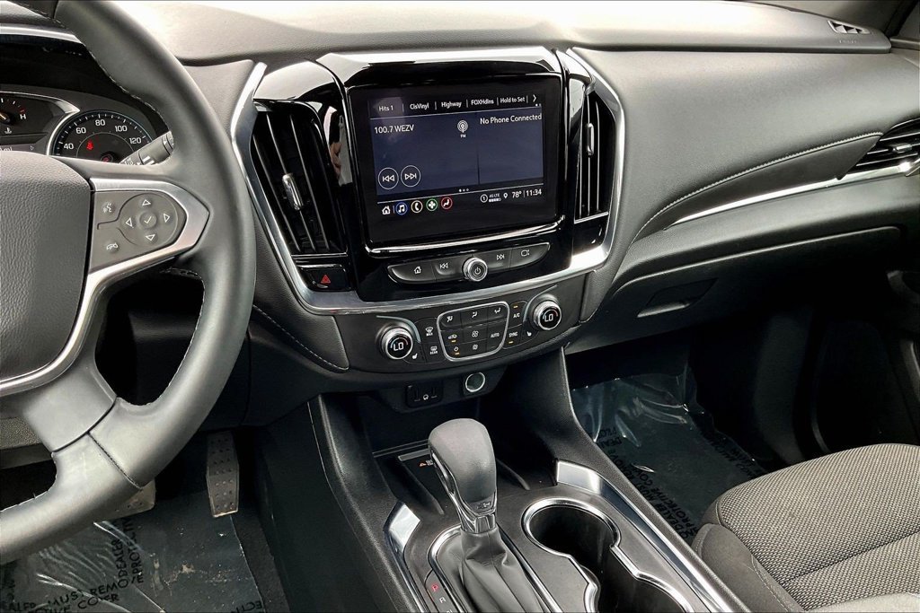 Used 2023 Chevrolet Traverse LT w/ LPO, Cargo Package AWD/4WD image 11