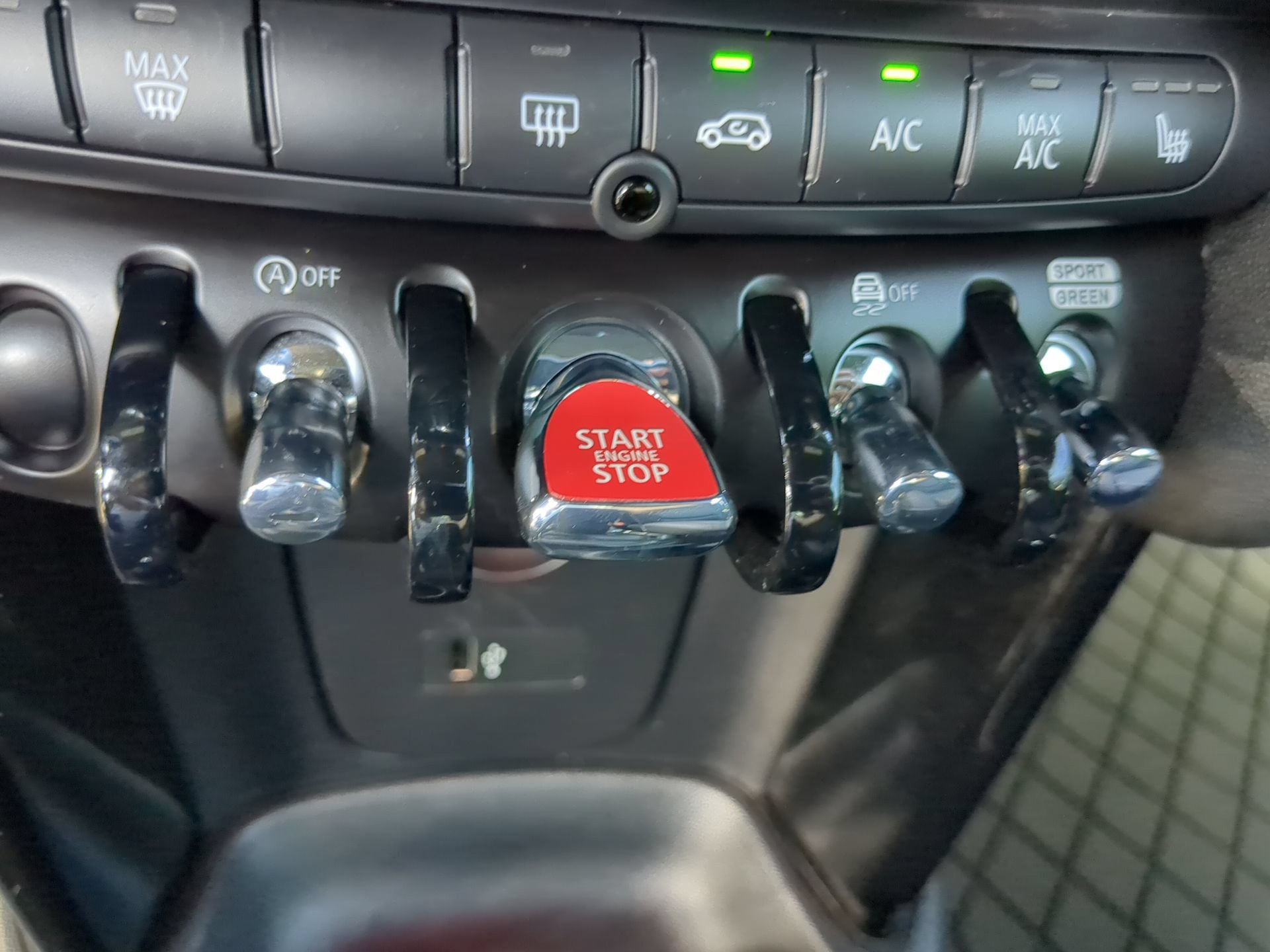 Used 2024 MINI Cooper S FWD image 67
